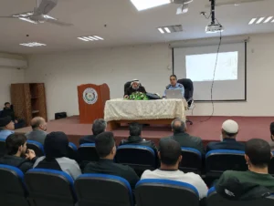 كلية العلوم والدراسات الإسلامية وشرطة قلقيلية تنظم محاضرة حول الجرائم الإلكترونية